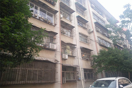 城东缇香郡小高层精装修2室2厅1卫120万106m2出售